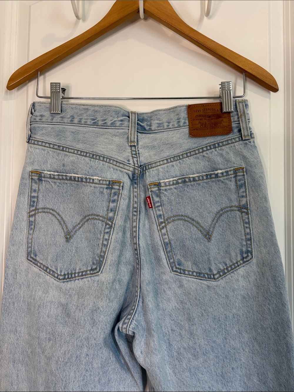 Levi’s Ribcage Ankle Straight Jeans Light Wash Size 27 - Picture 9 of 15